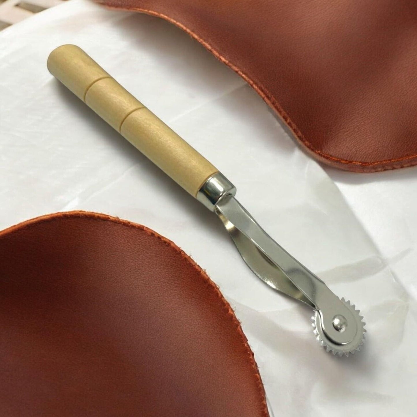 Serrated Tracing Wheel Set, 2 Pieces, Wooden and Composite Handles, 5.91 and 6.8