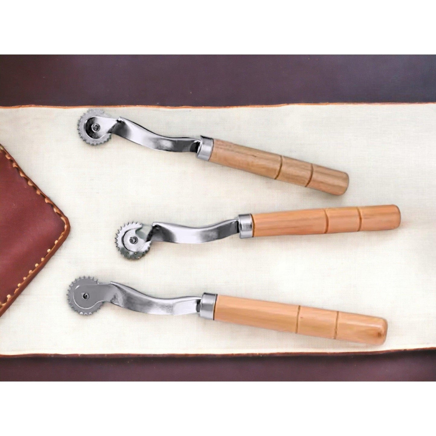 Serrated Tracing Wheel, Leather Fabric Craft Tool Wooden and Composite Handles, 6.89 inches, 4mm Spurred Wheel for Patterns