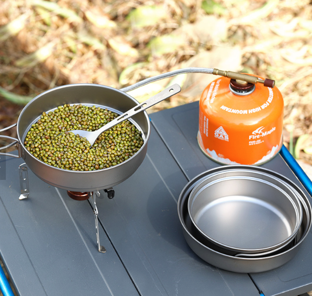 Titanium 350ml Frying Pan with Foldable Handles for Backpacking Camping Cooking Travel etc.